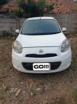Nissan March 2011 Bensin