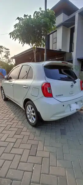 Nissan March 2015 Bensin