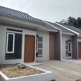 Dari stasiun Parung Panjang hanya 10 menitan subsidi double dinding