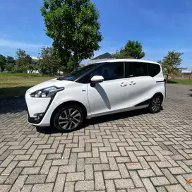 Toyota Sienta V 1.5 AT 2017 TDP 25 jt