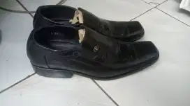 Sepatu piere cardin original