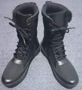Sepatu dinas PDL no. 42