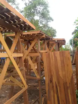 Tempat tandon menara ulin
