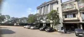 Disewakan Ruko The Mansion Bagus 3.5 Lantai di Alam Sutera Tangerang