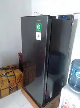 KULKAS SHARP 1 PINTU