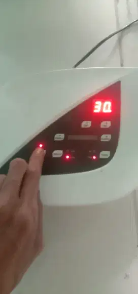 Alat detox/kecantikan ultrasonic wanita
