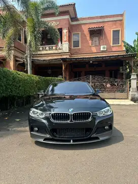 BMW 320i 2016 Bensin
