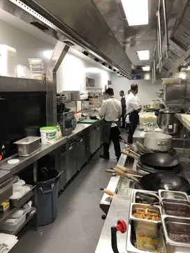 DIBUTUHKAN KITCHEN CREW