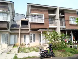 Rumah 2 Lt Siap Huni Dekat Sentul City Akses Mudah ke Stasiun J-25784