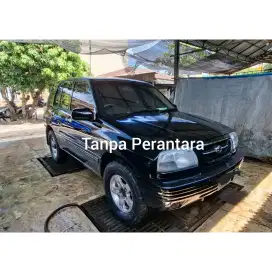 Suzuki Escudo 1.6 2003 ISTIMEWA