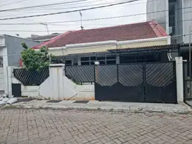 Rumah Sutorejo Terawat Siap Huni Strategis Dekat Kampus ITS