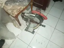 Alat kerja tukang bor, gerinda, bor beton dan cutting wheel