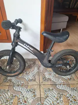 Balance bike anak merek exotic
