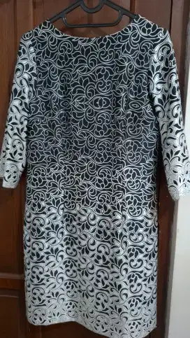 Preloved Formal Dress by Minimal