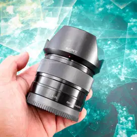 Sony 35mm F1.8 OSS. Fullset Mulus Sekali
