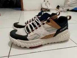 Sepatu SKECHERS monster ukuran 42 jual murah original
