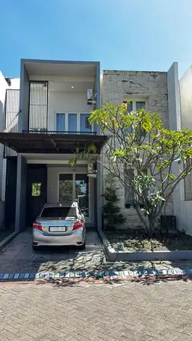 Dijual rumah lokasi the Gayungsari Surabaya selatan