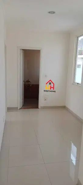 DISEWAKAN RUMAH SUVARNA SUTERA 8X20 CLUSTER ELYSIA. SIAP HUNI