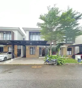 Dijual Rumah 2,5 Lantai fully furnished di Costarica Del Castilo