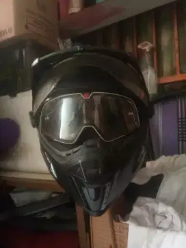 Helm snail supermoto