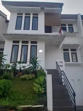 Rumah 2 Lt Luas Dekat RS dan Sekolah di Cinere Bebas Banjir J-26400