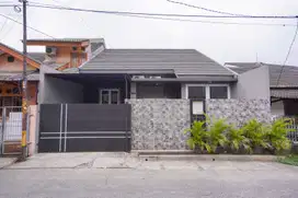 Rumah Minimalis SHM Dekat Mall dan RS di Bekasi Hadap Utara J-23814