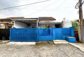 Rumah Strategis 15 Menit ke Pintu Tol Cisalak 4 SHM Siap Huni J-23823