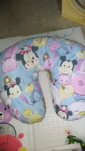 Bantal menyusui