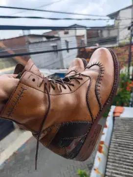 Akar boots not drmartens nike new balance