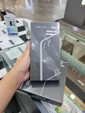 NEW GALAXY Z FLIP 7 12/256 TEMPERED+CLEAR CASE+PROTEKSI LAYAR 2 TAHUN