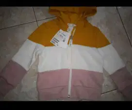 Jaket anak laki/ perempuan 2_3 th.merk H&M kondisi baru msh Label