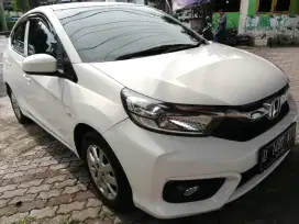 Dijual Honda Brio SE 2021 Manual Putih KM 27rb Record Honda