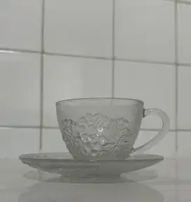 CANGKIR 2SET (CANGKIR dan TATAKAN)