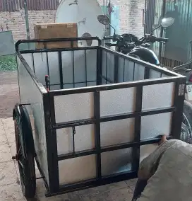 Spesialia buat tempahan box barang bahan aluminium