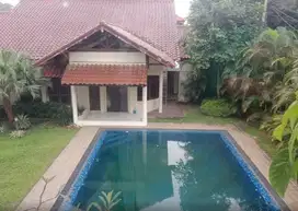 RUMAH MEWAH LUAS DI CILANDAK, JAKARTA SELATAN