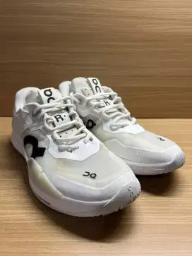 Sepatu Tennis On Roger Pro 2 All Whie