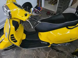 Dijual Vespa GTS 2020 Kuning Pemakaian Pribadi