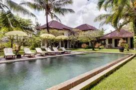 VILLA MURAH TANAH LUAS DI UMALAS BALI