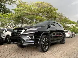 TOYOTA FORTUNER VRZ TRD SPORTIVO AT 2021 HITAM KM 71RB