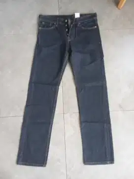 Jeans H&M pria . Size 30