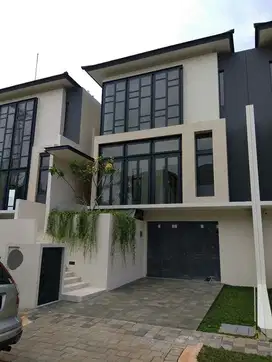 Dijual Rumah Mewah di Navapark BSD Serpong Tangerang Selatan Lenkap de