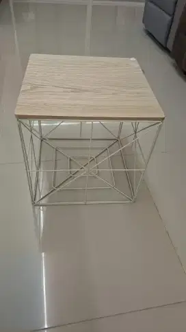 Meja Hito storage