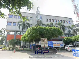 Sewa Kantor Gedung Usmar Ismail 117 M2 Fitted di Kuningan Akses LRT