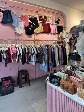 LOWONGAN KERJA HOST LIVE
