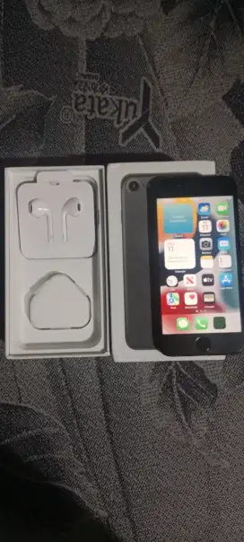 Jual iPhone 7 ram32 minus lecet pake