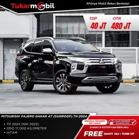 PAJERO DAKAR AT SUNROOF METIK TAHUN 2023 / 2024 low km pajak panjang