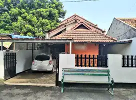 Dijual tanah bonus rumah harga dibawah NJOP di Lebak Bulus siaphuni
