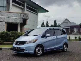Freed PSD 2009 AT Biru Jarang Ada JDM Style