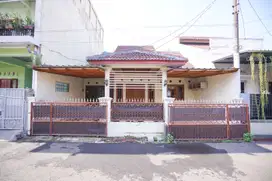 Rumah 2 Carport di Bekasi 15 Mnt ke Pintu Tol Tambun Siap Nego J-24398