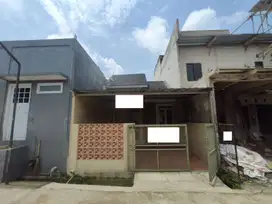 Rumah SHM 20 menit ke RS Permata Depok Harga Nego Dibantu KPR  J-22281